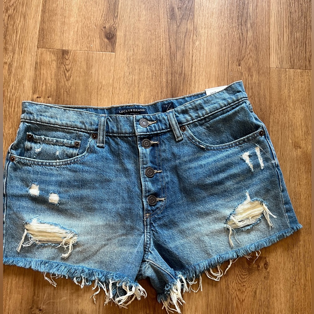 Lucky new with tags 10/30 mid rise shorts no stretch
